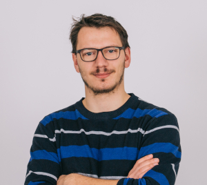 Profile picture of Alexandru Cojocaru. Founder of Weekly Newsletters